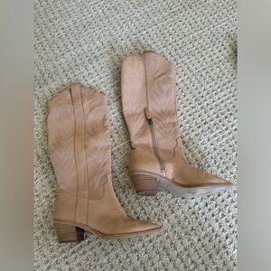 Dolce Vita Soleil Western boots